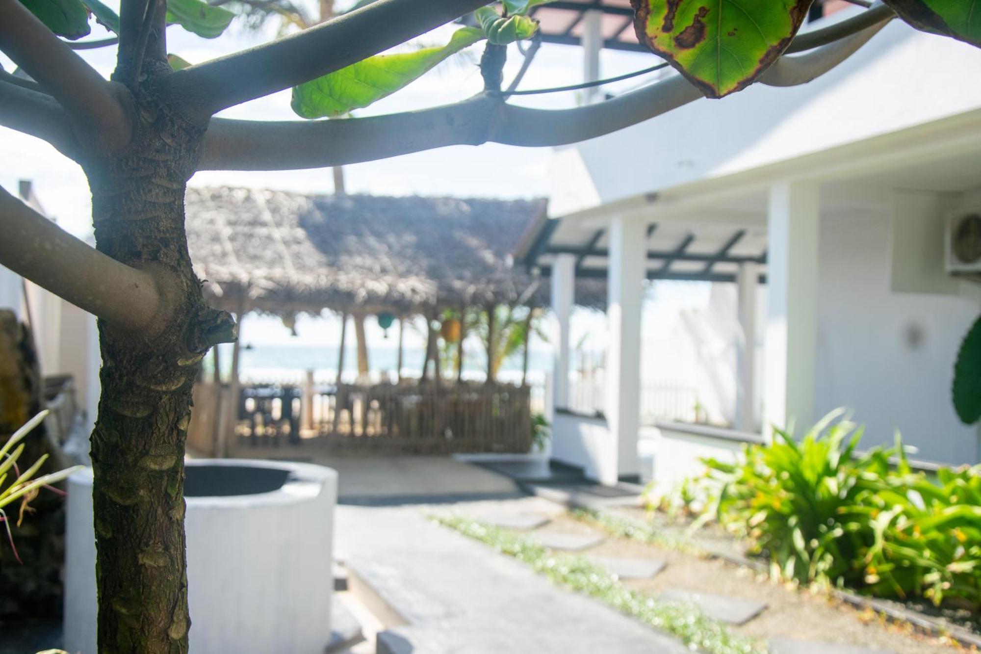 Sailors' Bay Bed & Breakfast ฮิกคาดูวา ภายนอก รูปภาพ