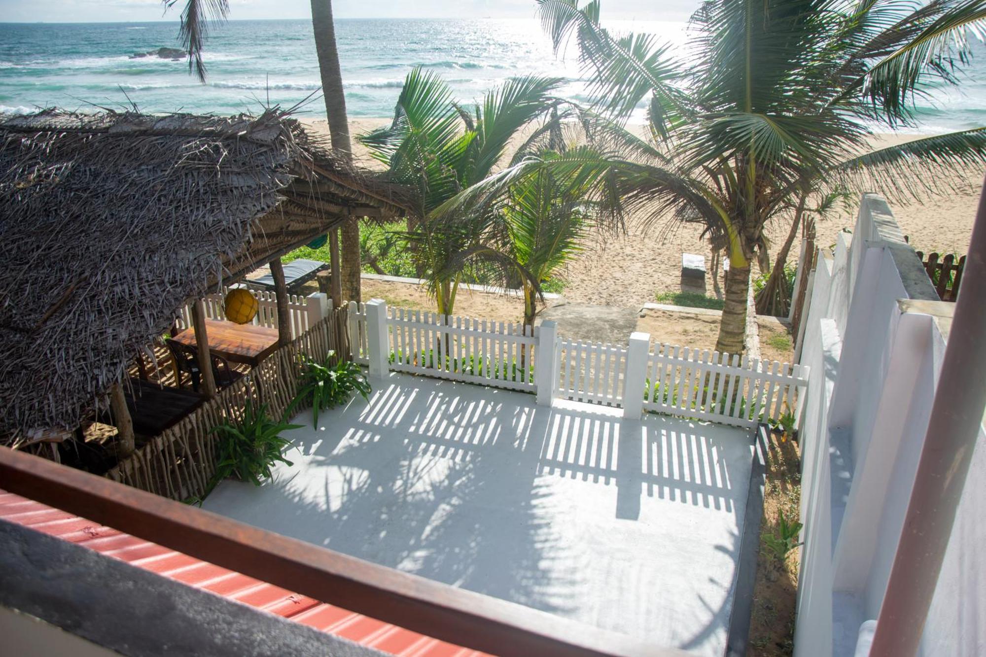 Sailors' Bay Bed & Breakfast ฮิกคาดูวา ภายนอก รูปภาพ